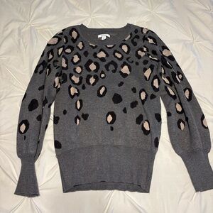 Womens Nine West Gray Leopard Print Crewneck Sweater
